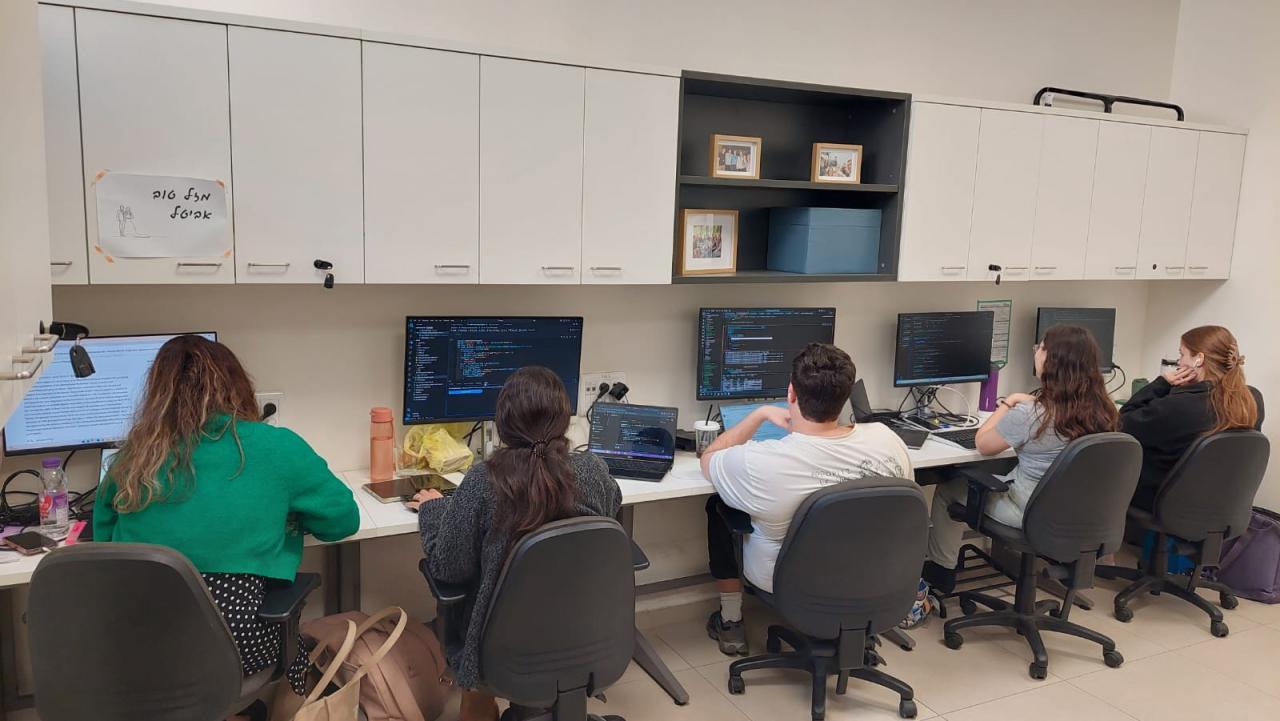 students with computers in lab