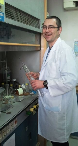 פרופ' אריה לב גרוזמן במעבדה בבר-אילן. קרדיט צילום: ארכיון המצולם